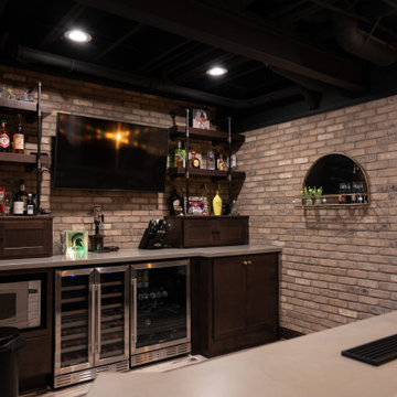 Finished Basement with Bar, Gym and Bathroom in Rochester, MI