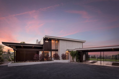 Modern exterior home idea in Los Angeles