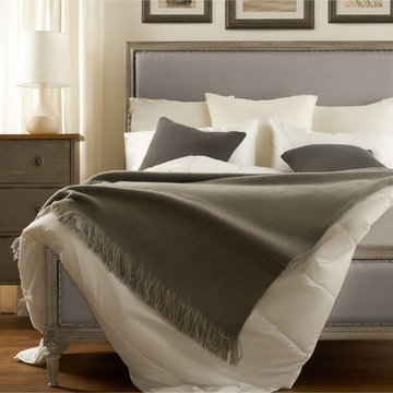 Avignon Farmhouse Wood Bed - Grey