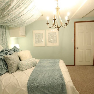 Soft Blue Traditional Bedroom For Pre-Teen Girl