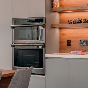 Dreaming of a Modern Kitchen The Fusion of Wood and Grey Lacquer