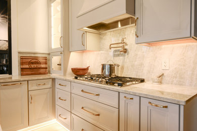 Kitchen - kitchen idea in Baltimore