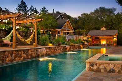 Transitional pool photo in San Francisco