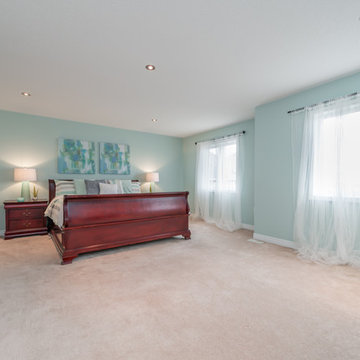Gillett {Staged} Residence
