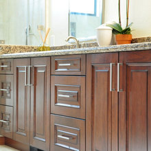 Handles/Knobs