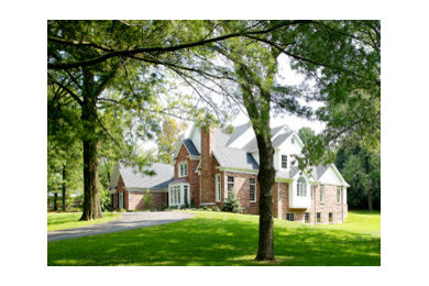 Elegant exterior home photo in St Louis