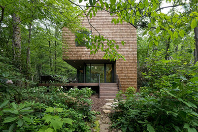 Example of a minimalist home design design in Other