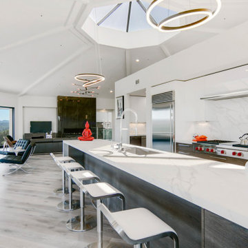 Lafayette Kitchen & Catering Pantry