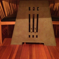 Madrone Craftesman - Dining Tables