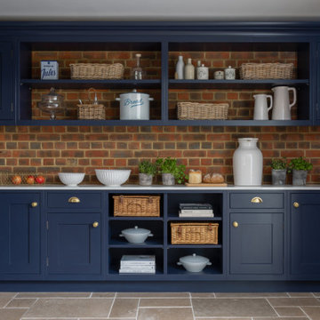 Signature Bespoke Shaker Kitchen with a Walk-in Pantry