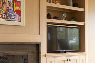 Elegant home office photo in New York