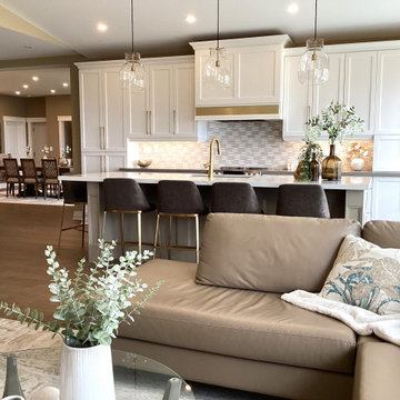 PORT PERRY LAKE FRONT RESIDENCE KITCHEN