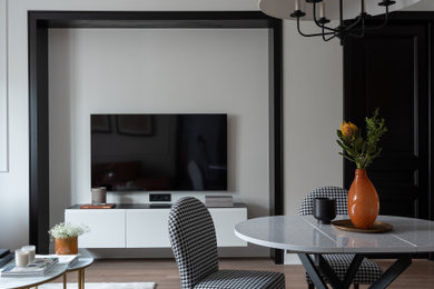 Trendy living room photo in Moscow