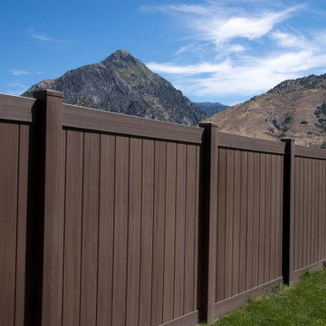 Vertical Style Vinyl Fences