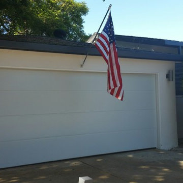 4 inch wide Box Gutters in Santa Monica, Modern