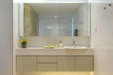 ウーロンゴンにあるコンテンポラリースタイルのおしゃれな浴室の写真
