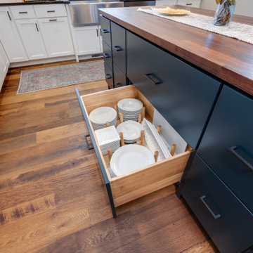 Upscale Modern Farmhouse Kitchen