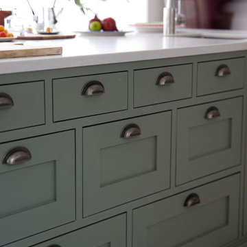 Platsbyggt kök i skärgården