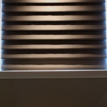 Roscoe Village - Vignette Modern Roman Shade