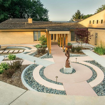Zen-Style Fountain Makes a Statement