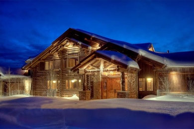Mountain style exterior home photo in Albuquerque