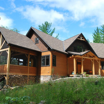 Lakefront Craftsman timber-frame cottage, Gatineau Hills