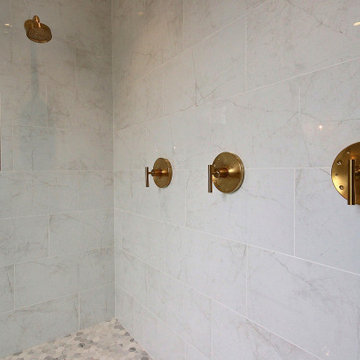 L-Shaped Home : Master Suite