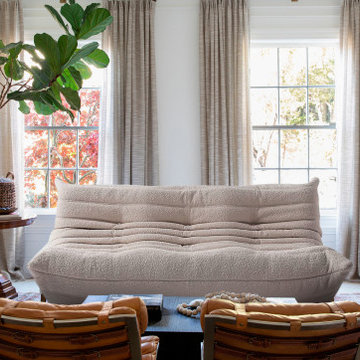 Versatile living rooms with the Togo Sofa Ducaroy!