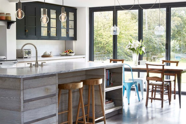 A Relaxed but Refined 18th-Century English Farmhouse Kitchen