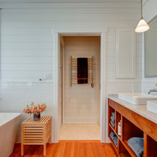 Hunt Bathroom