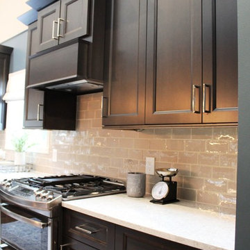 Showplace EVO - Maple Edgewater in Peppercorn
