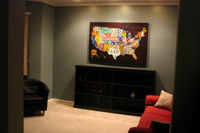 Arts and crafts family room photo in Detroit