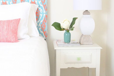 Mid-sized transitional guest carpeted bedroom photo in Richmond with beige walls