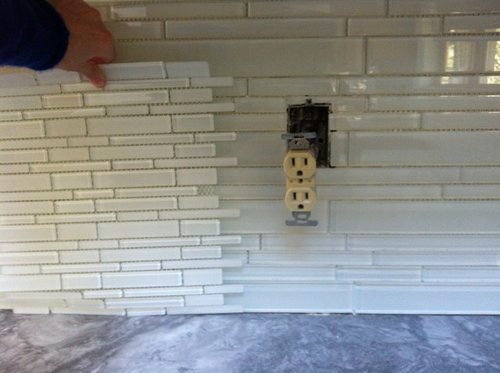 White Glass Backsplash Does Not Look, Best Thinset For Glass Mosaic Tile