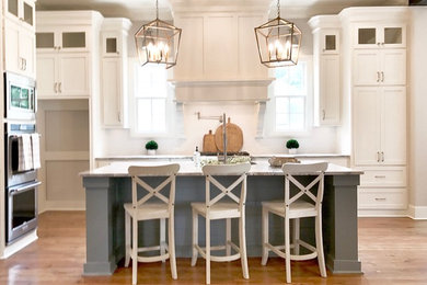 Kitchen photo in Jackson