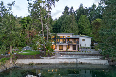 Modern exterior home idea in Vancouver