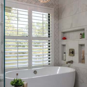 Traditional Tarpon Springs Bathroom