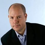 Daniel Shoer Roth's photo