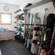 ski storage