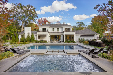 Large modern exterior home idea in New York