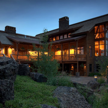 Overlook Lodge at Night