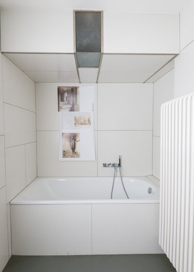 Модернизм Ванная комната by Kate Jordan Photo