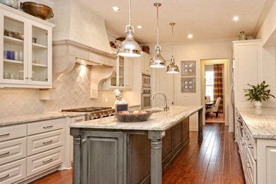Kitchen - mediterranean kitchen idea in Austin
