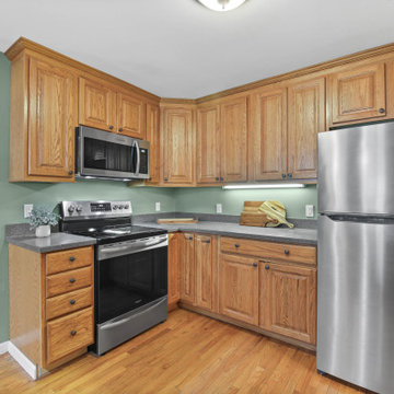 877 Chestnut Hill Road, Glastonbury, CT 06073