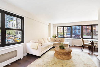 Living room - living room idea in New York
