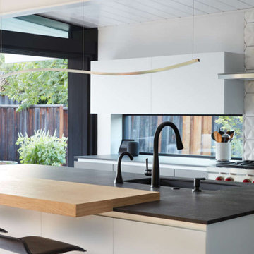 Indoor-Outdoor Eichler