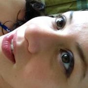 Linda Montaños billede