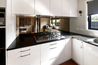 Textured and Mirrored Splashbacks