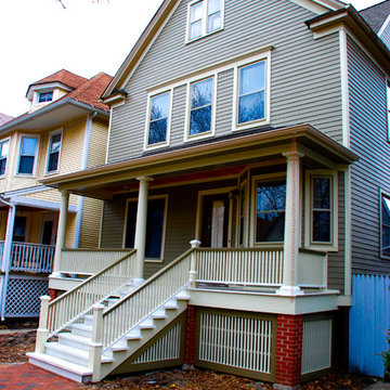 Farm House Style Home - Chicago, IL in James Hardie Siding & Trim