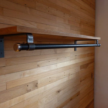 Closet Rod and Shelf Bracket series D